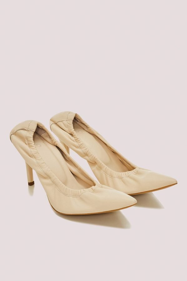 Μπεζ δερμάτινες γόβες