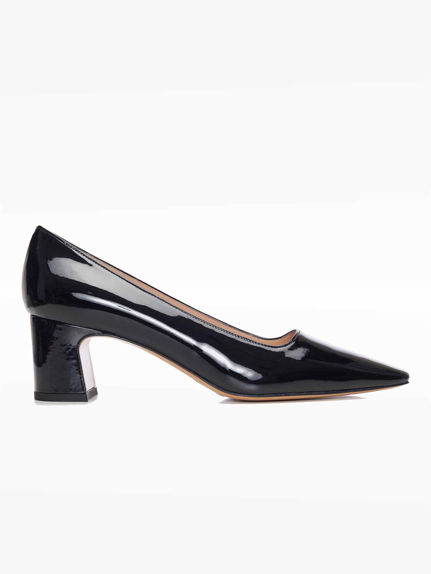 Patent timeless leather pumps black