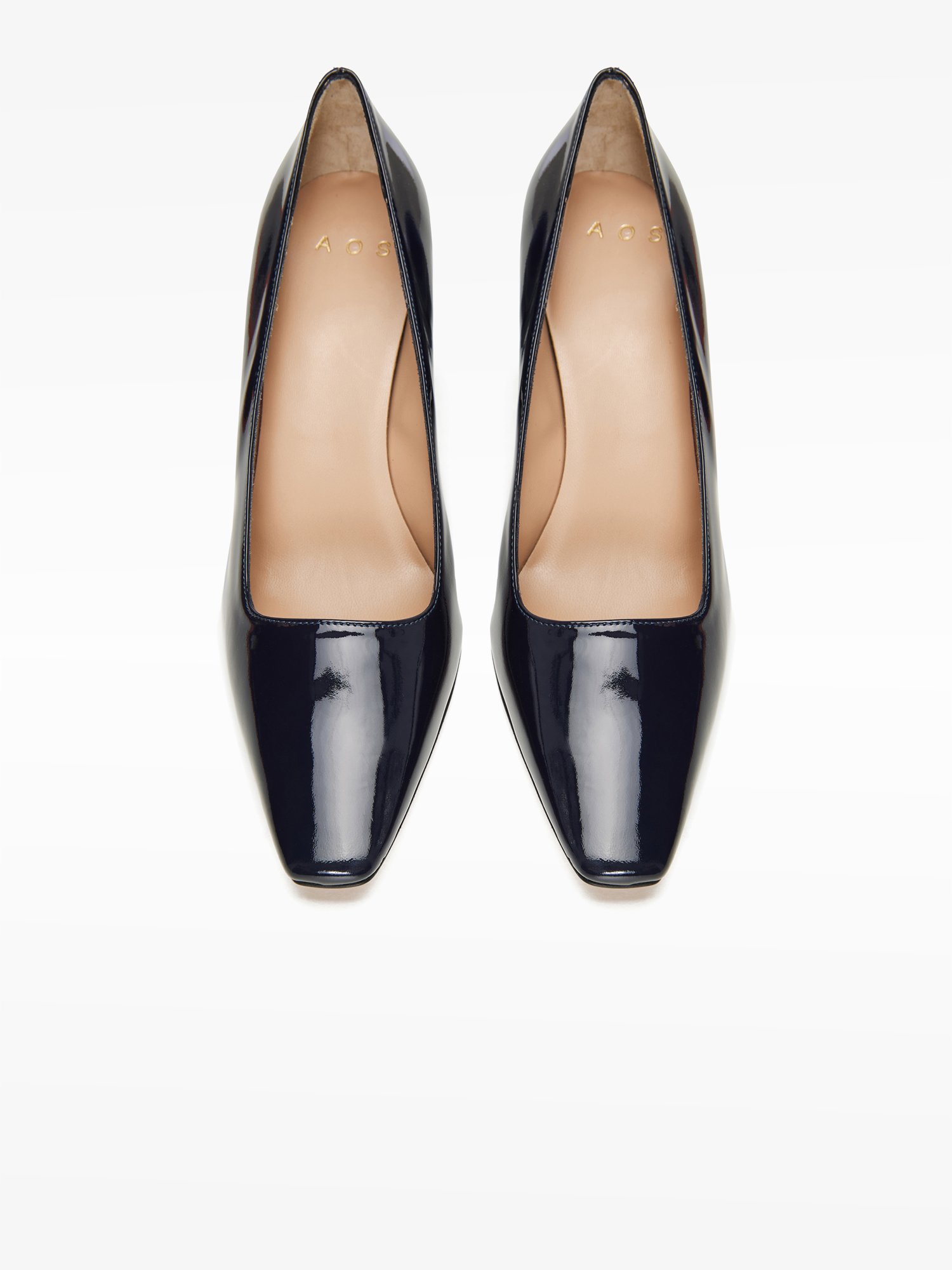 Patent timeless leather pumps