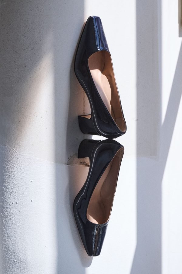 Δερμάτινες γόβες λουστρίνι μπλε