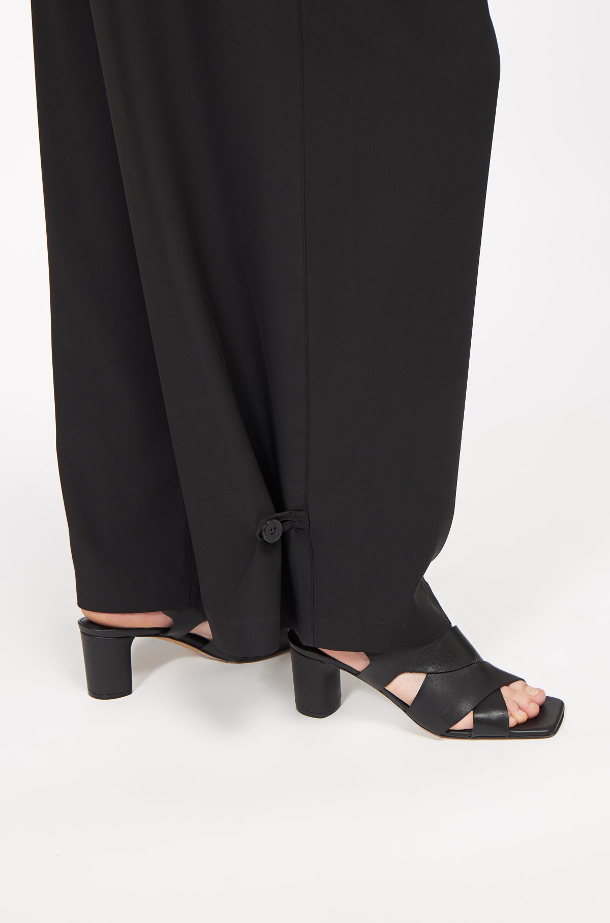 AOS High waist pleated pants black