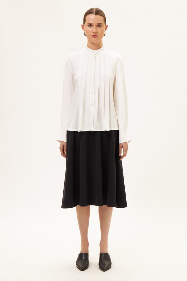 Εκλεπτυσμένο απαλό πουκάμισo με μακριά μανίκια