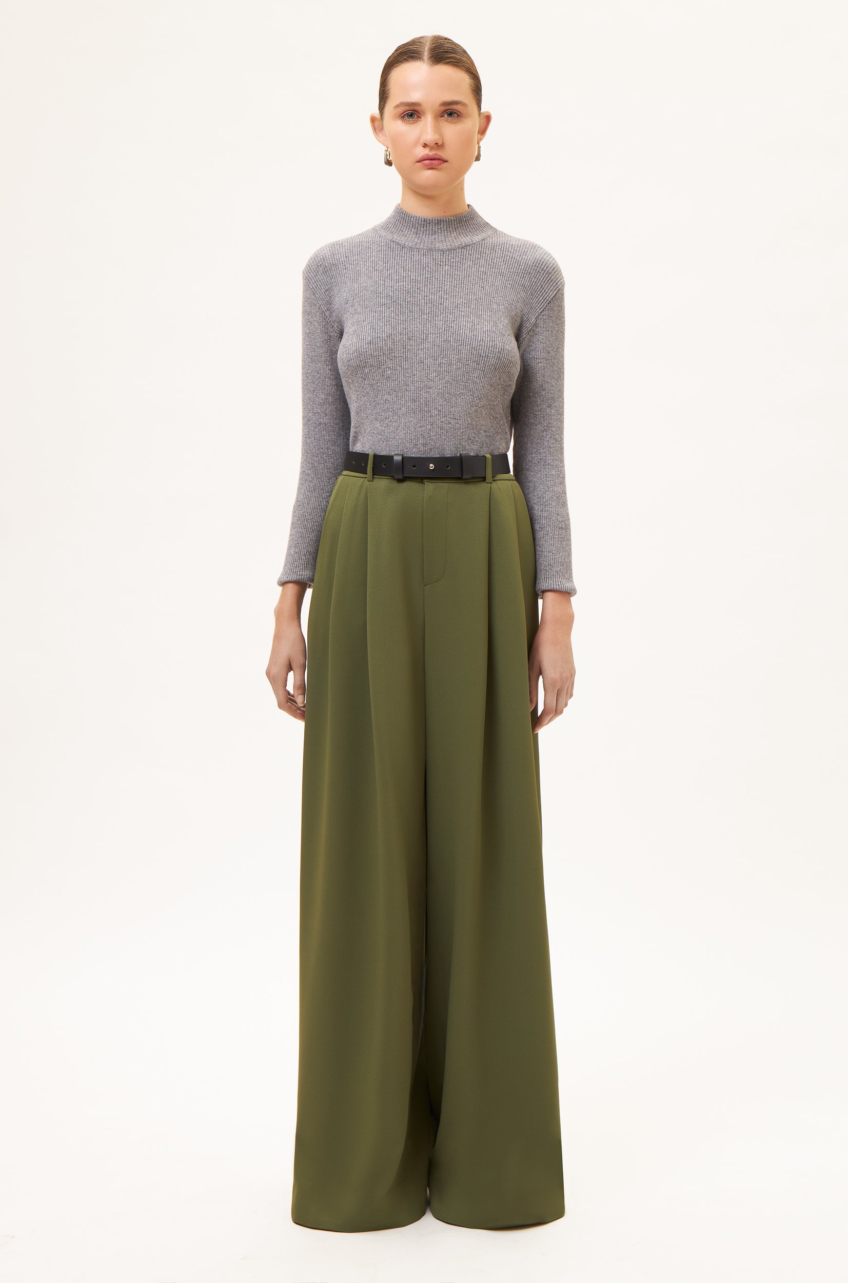 AOS Essential Knit Top Crafted from Viscose Grey Melange with wide legged pants