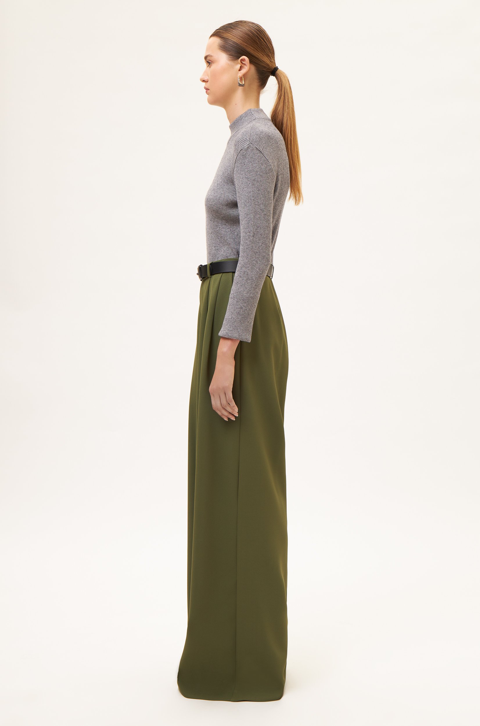 AOS Essential Knit Top Crafted from Viscose Grey Melange with wide legged pants