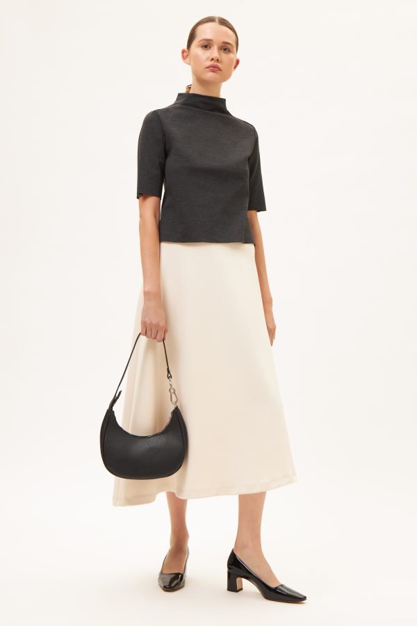 Ασύμμετρη κλος φούστα off-white