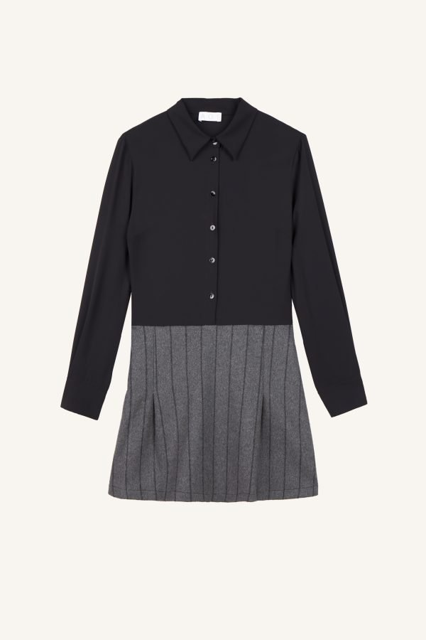 Κοντό φόρεμα εμπνευσμένο από το κολλεγιακό στυλ μαύρο