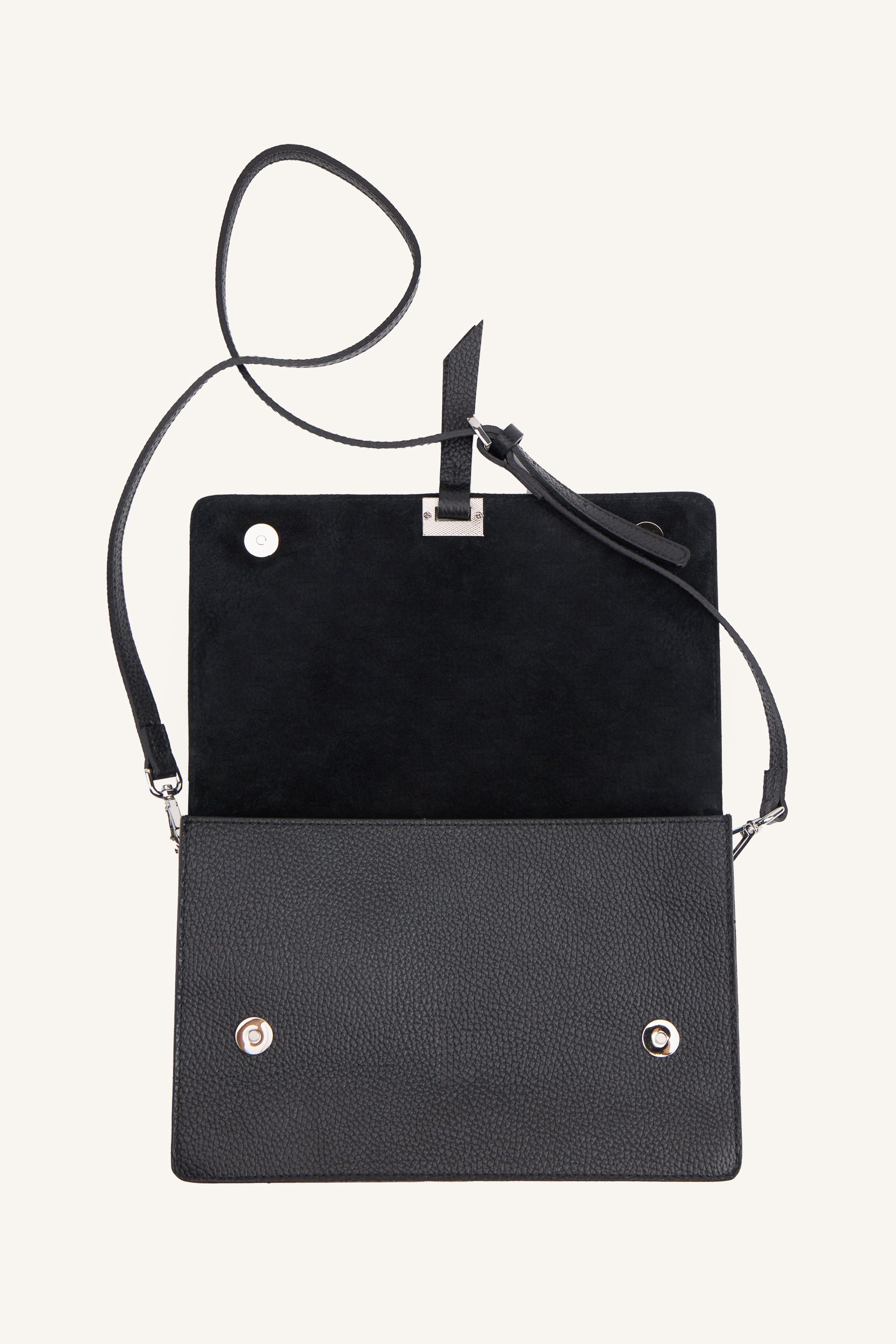 AOS Δερμάτινη τσάντα με καπάκι μαύρη