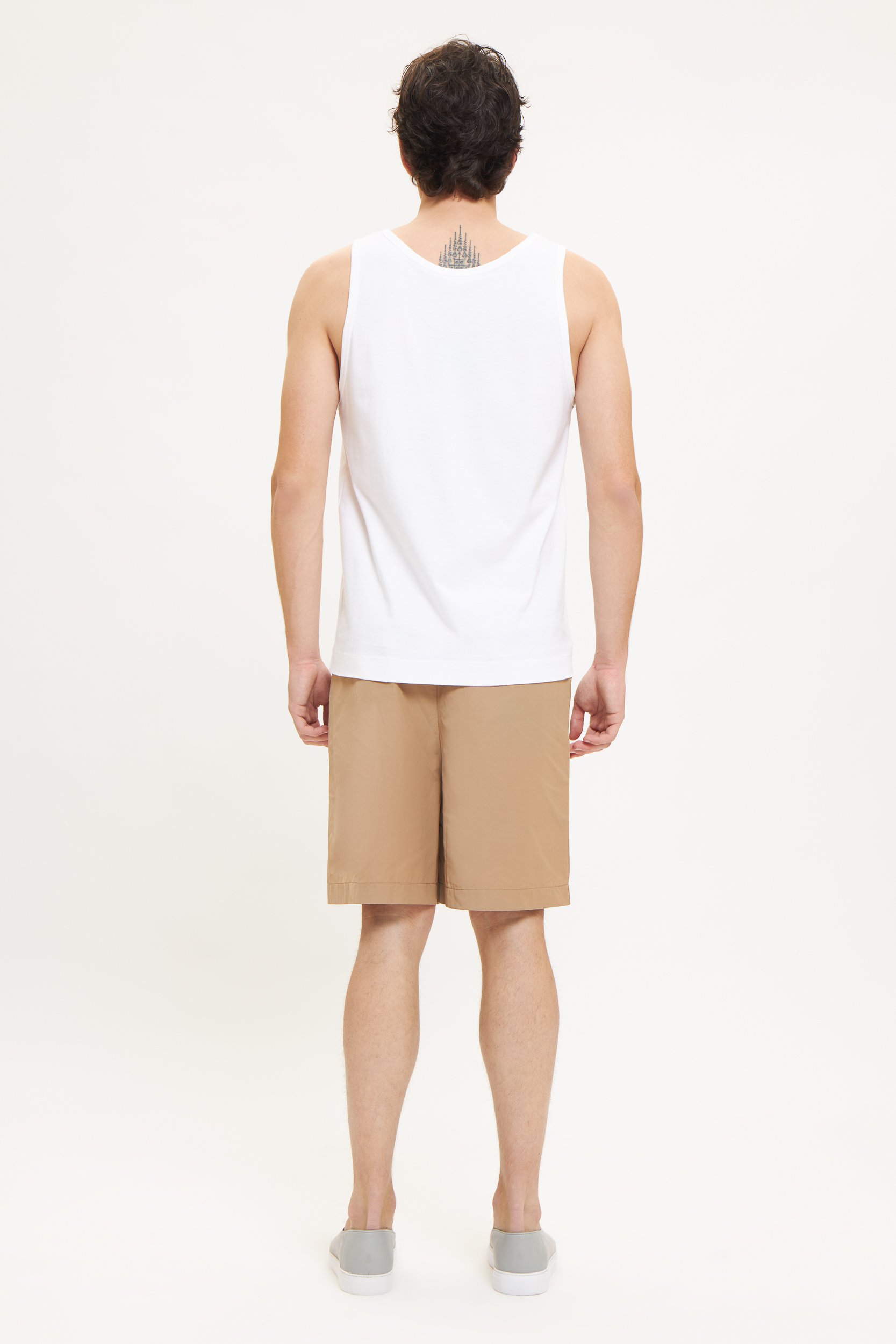 0.5BS.030037.MCA back man