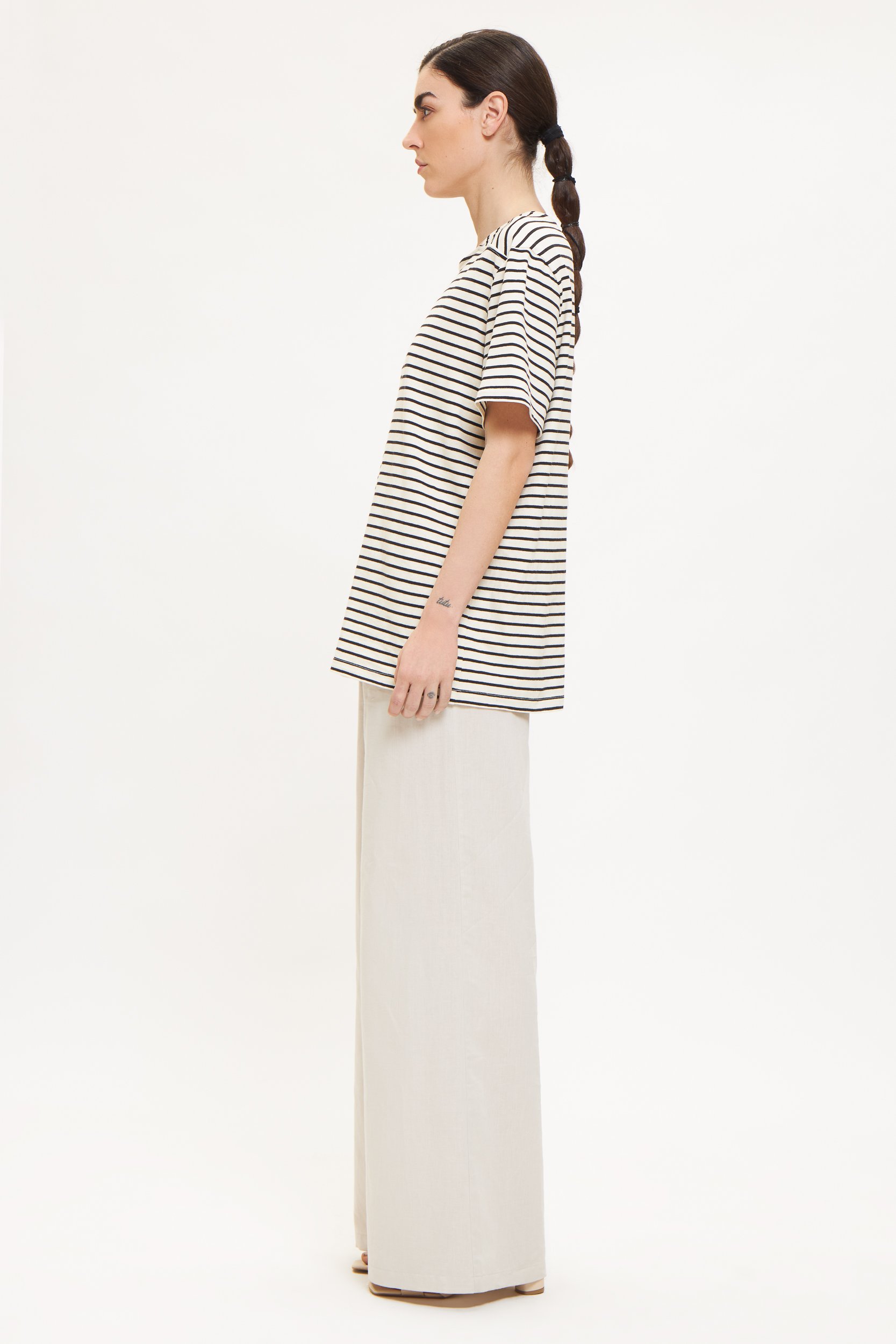 0.5BS.030047.ORC SIDE WOMAN