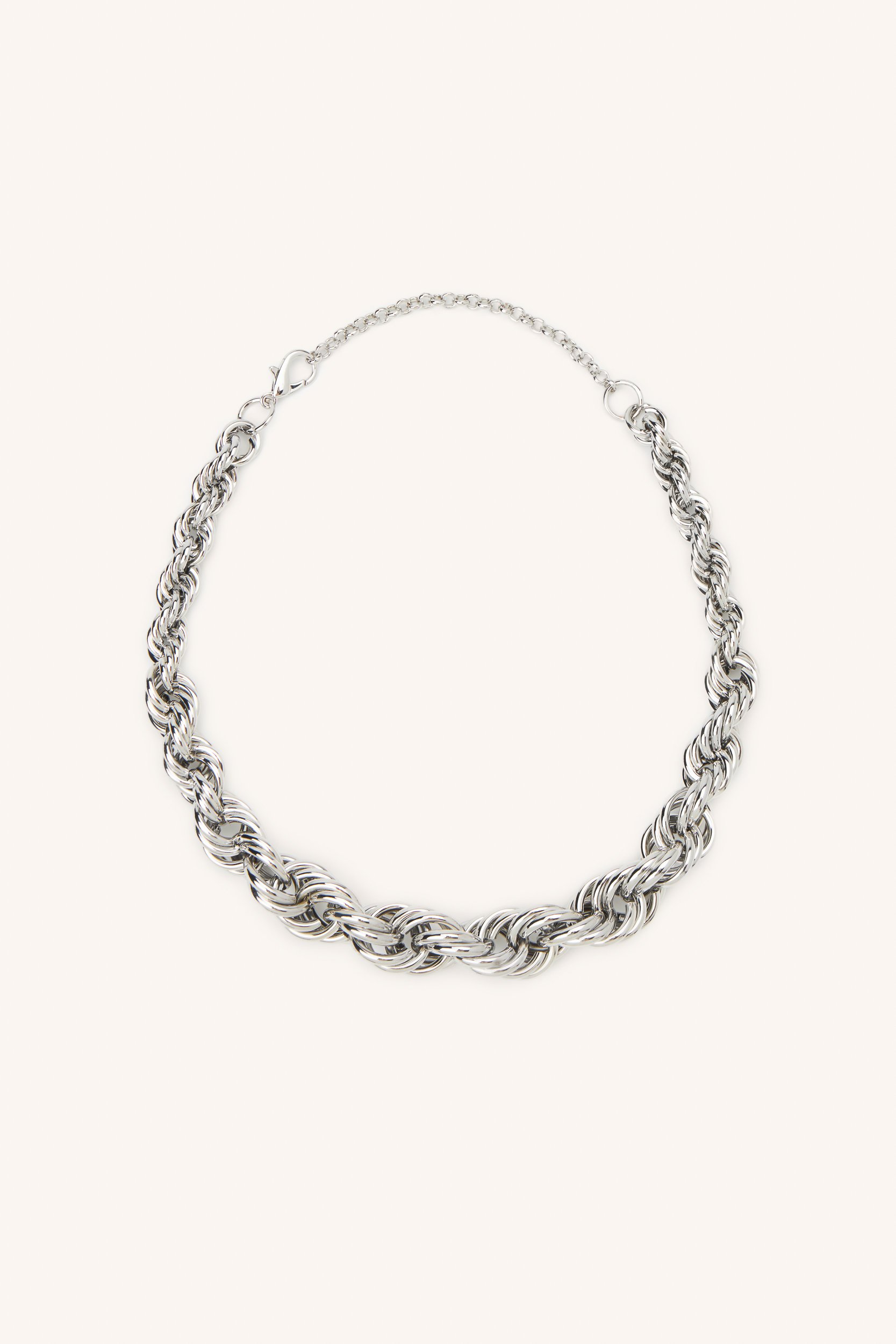 2025aprilaosstills0235