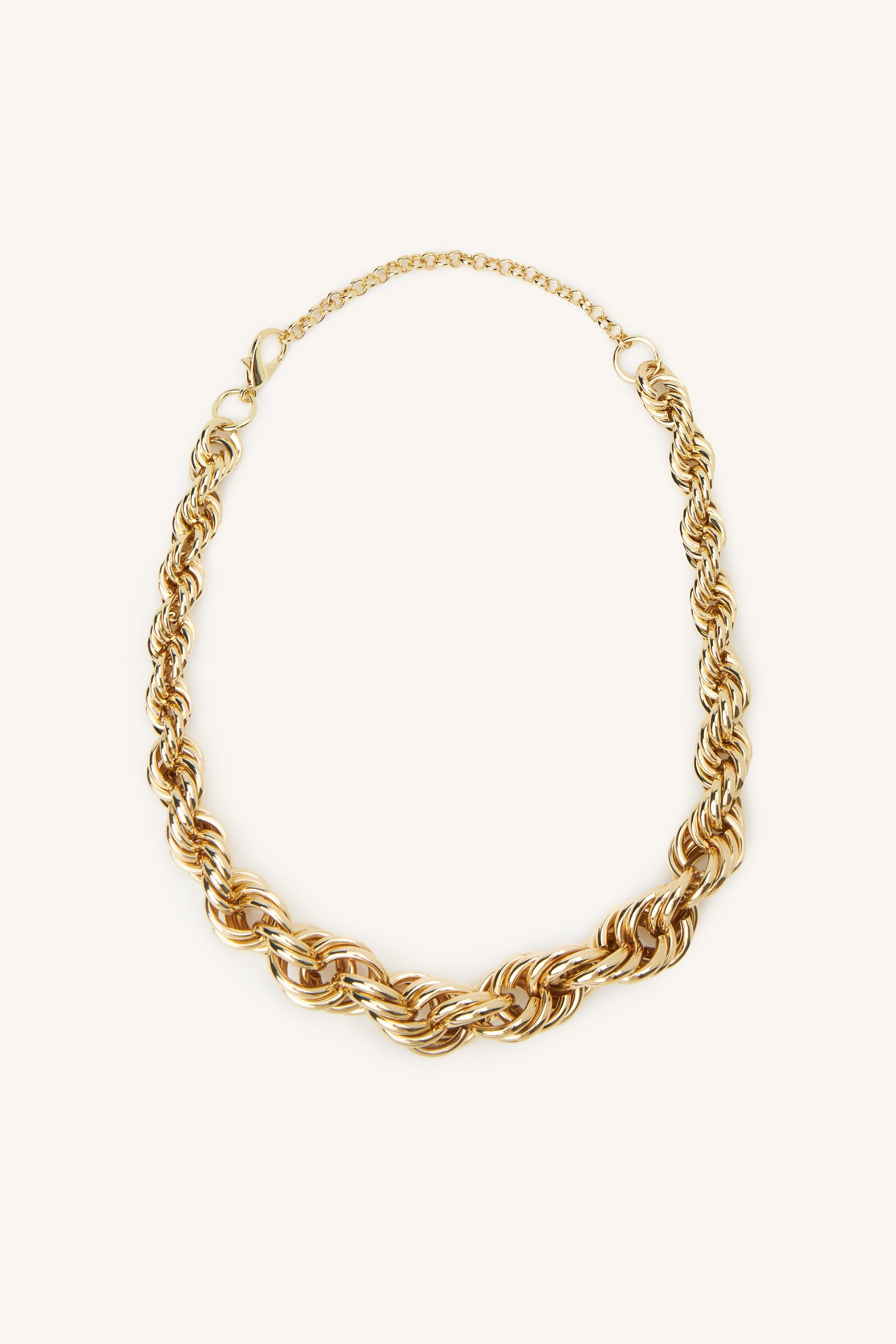 2025aprilaosstills0242